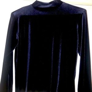 NWOT Nina Taylor Midnight Blue Velour Mock Turtleneck Top Long Sleeves Size L